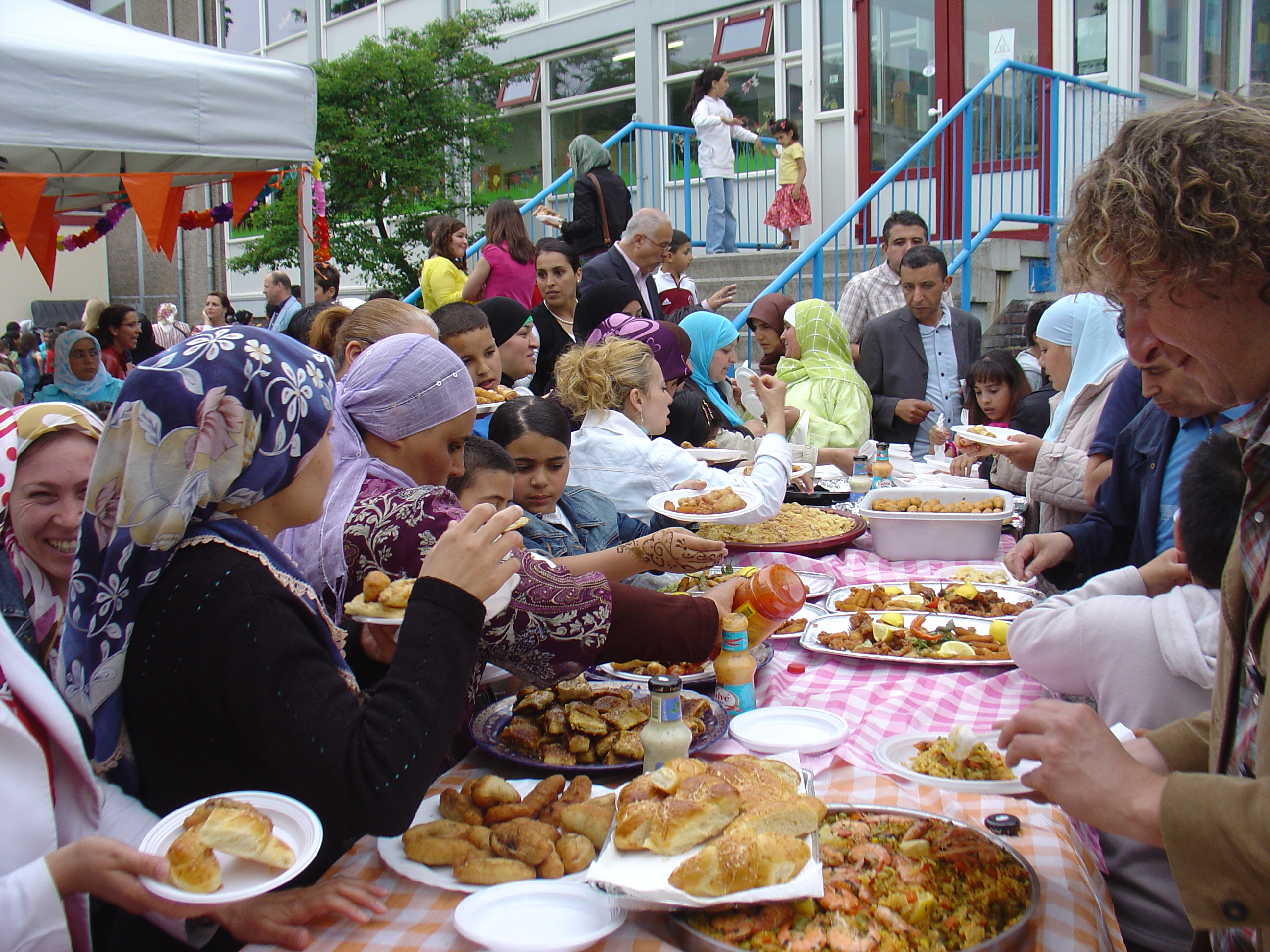 Parent-teacher night at the Noordman School in Amsterdam Geuzenveld-Slotermeer.