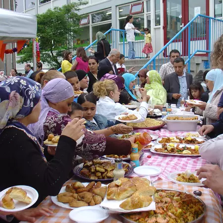 The fabulous illiterate cooks from the PTA