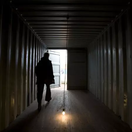 Seeing how others are looking