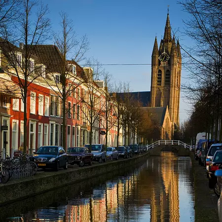 A Spanish guy hearing about "Presence design" in Holland