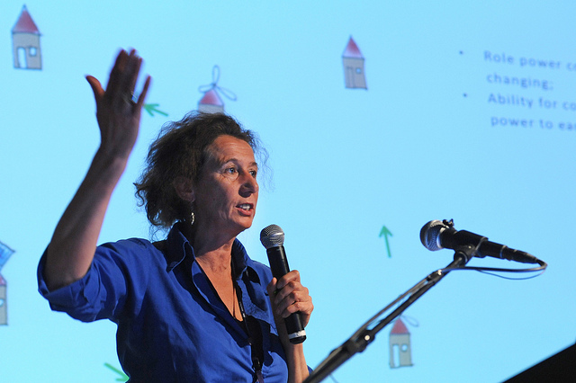 Dr. Caroline Nevejan