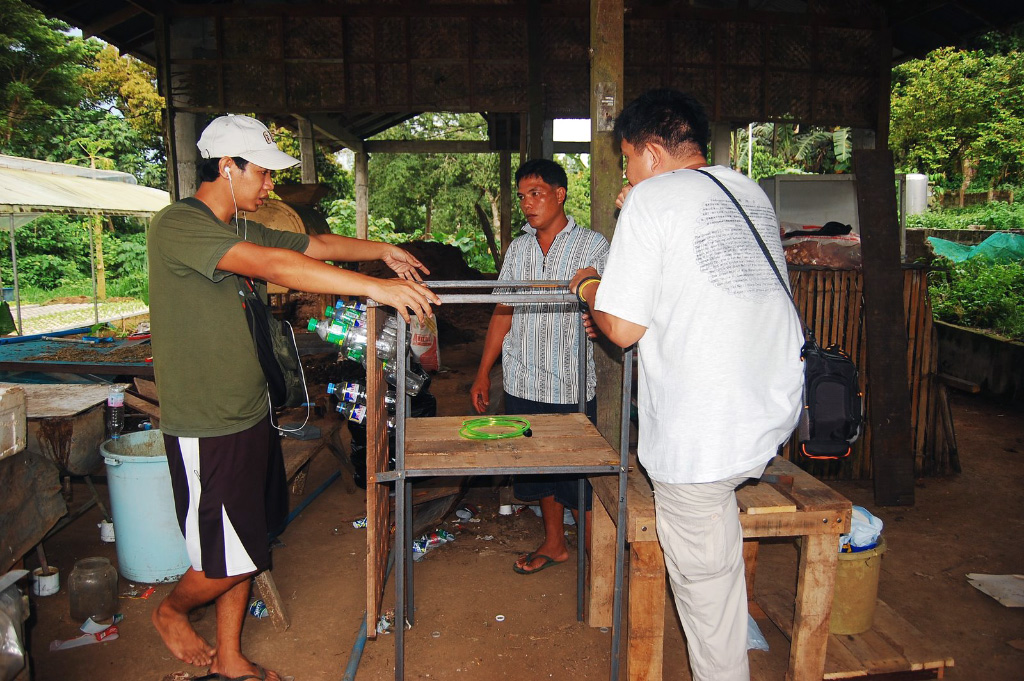 Philippine Biomodd team members discussing the design of their own [M]Biomodd in 2009.