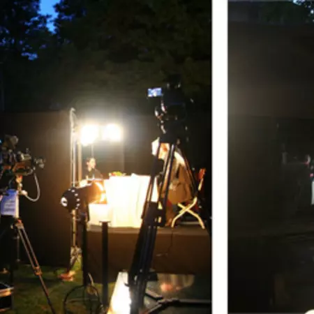 Fig. 8 The teleprompter-based design as seen from the audience (left) and from Ekern’s perspective (right).