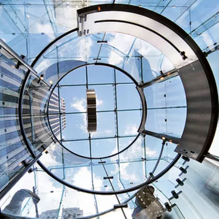 Perception of space and glass