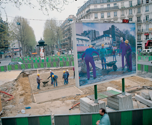PIERRE HUYGHE,  Chantier Barbès Rochechouart, Paris 1994